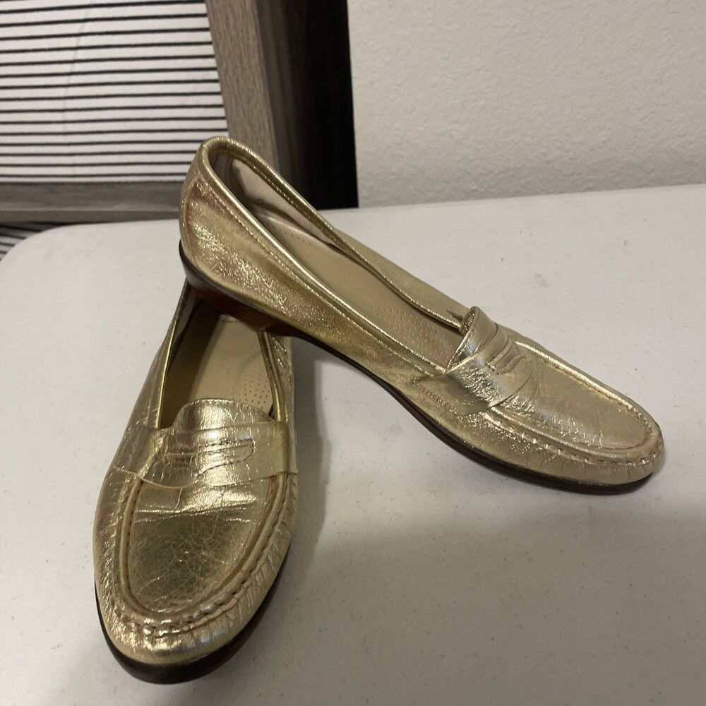 SAS Women’s Gold Leather Loafers ~ Size 8.5